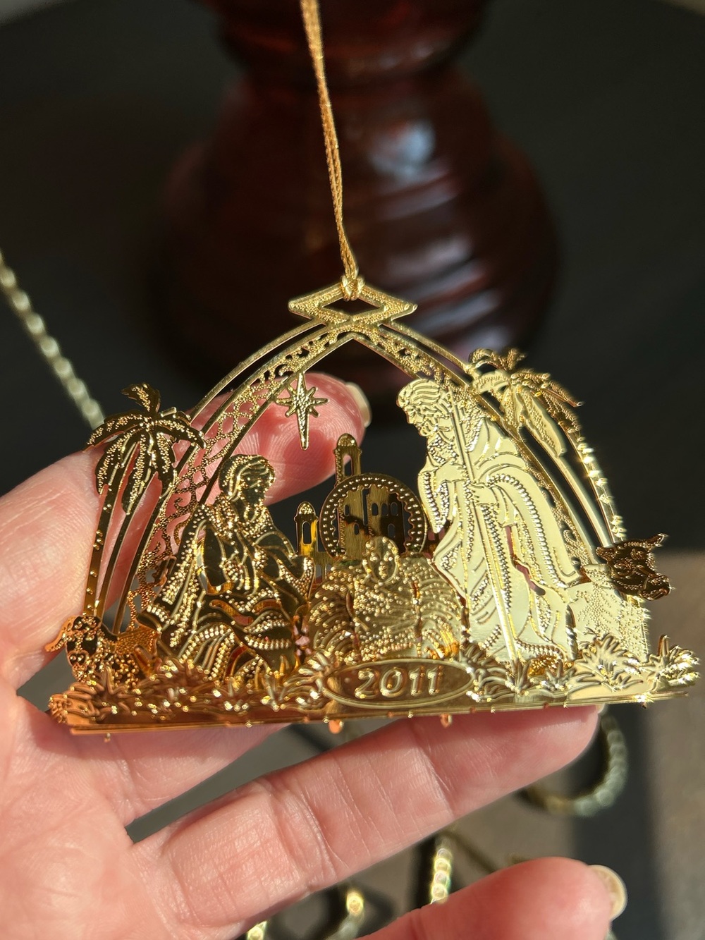 2011 Annual Away In A Manger Danbury Mint Christmas Ornament 23k Gold Plated